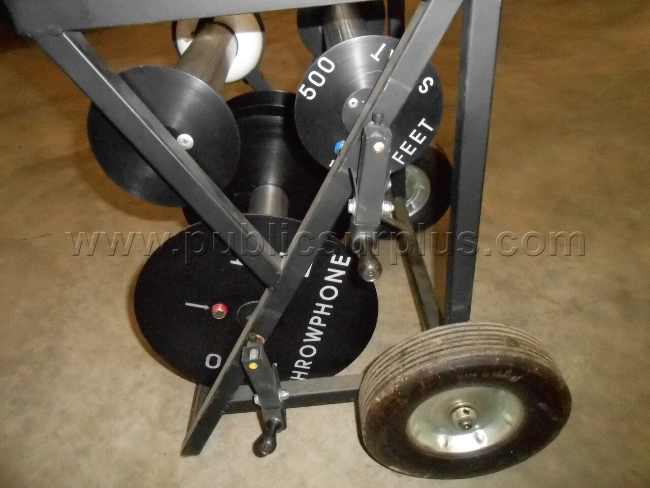 Rolling Wire Caddy — photo 1