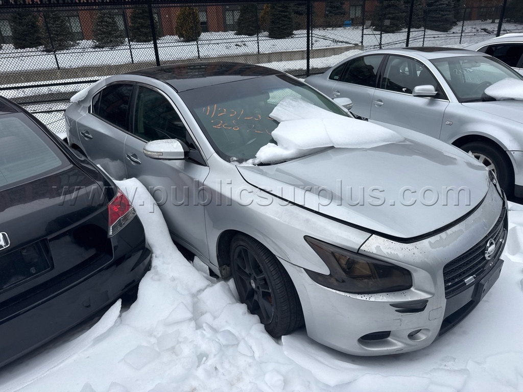 2009 Nissan Maxima — photo 1