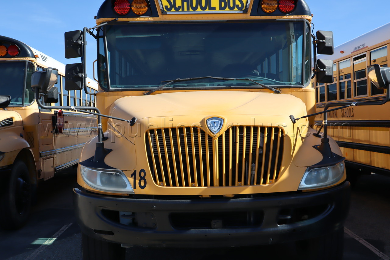 Bus 18/5M — photo 1