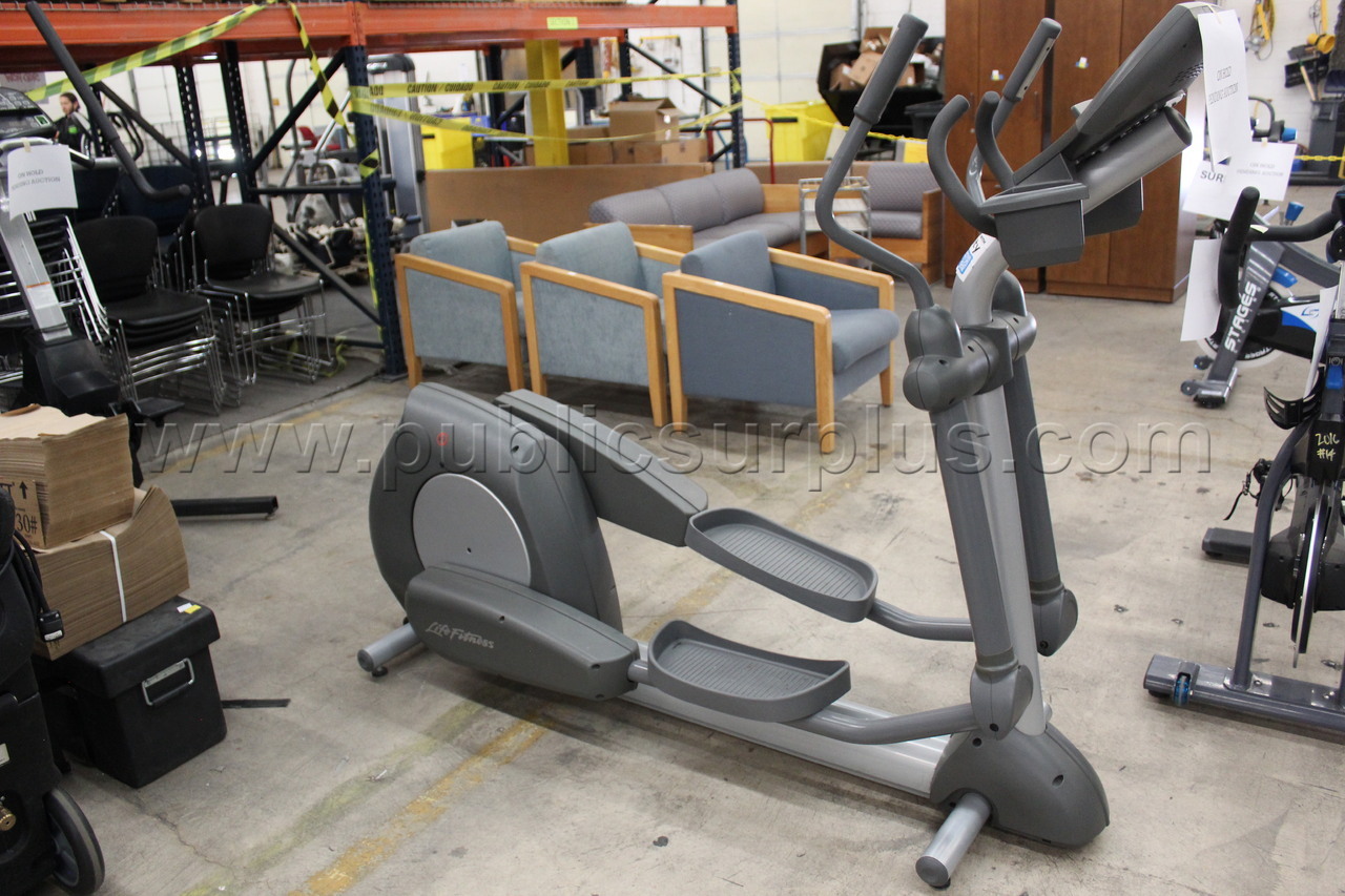Life Fitness Elliptical — photo 1