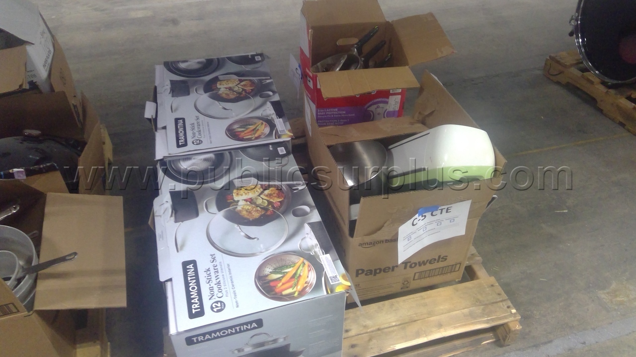 misc pots/pans — photo 1