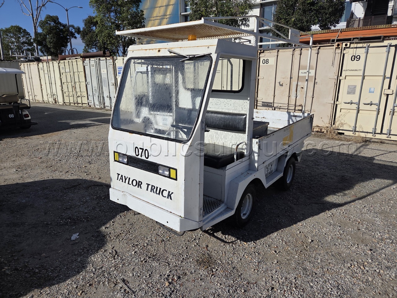 2000 Taylor Dunn ET-3000 Electric Cart VE070 — photo 1