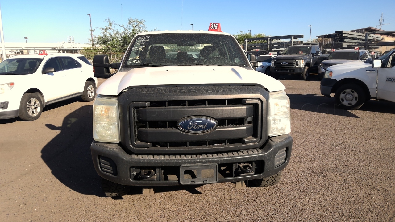 ADOT - CE62 - 2012 FORD F250 P/U 3/4 TON CREW CAB 4X4 W/ LIFTGATE — photo 1