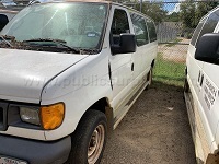 Lot 49 - 2006 E350 Ford Cargo Van 1FBNE31LX6DA55904 — photo 1