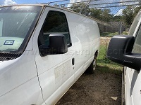 Lot 53 - 2006 Ford E350 Cargo Van 1FTNE24L56DA55889 — photo 1