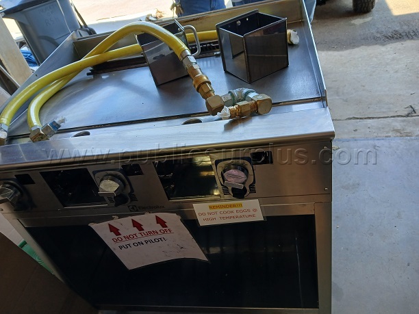 Lot 59 - Electrolux ARG36FL. Gas griddle — photo 1