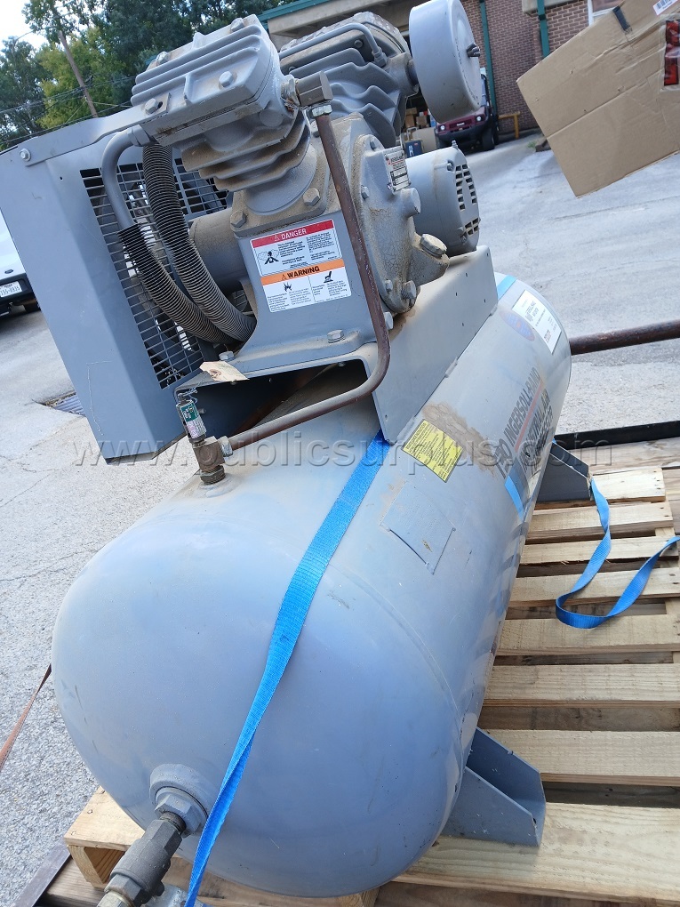 Lot 64 - Ingersoll-Rand Compressor — photo 1