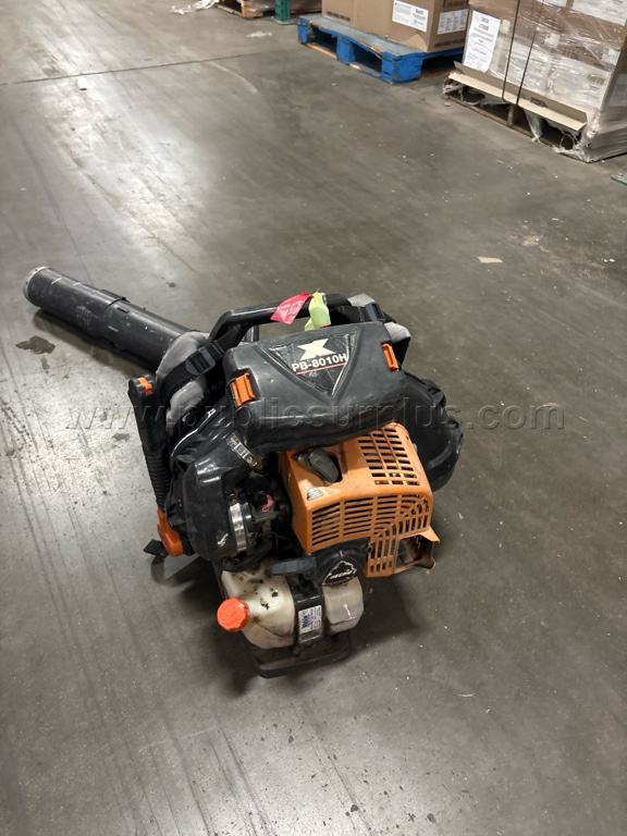 ECHO BACKPACK BLOWER-needs repair — photo 1