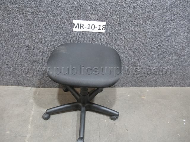 CHAIR ~ MR-10-18 — photo 1