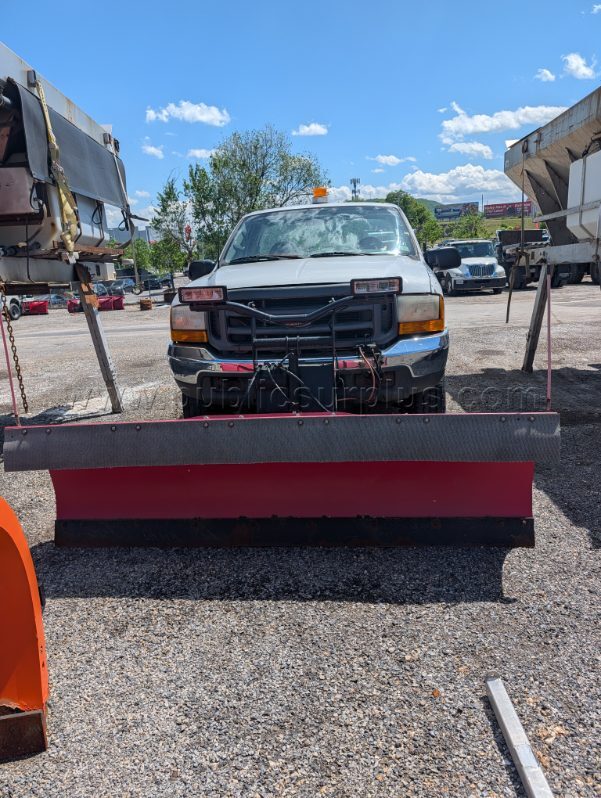 2000 Ford F250 Pickup with Snow Plow 4WD — photo 1