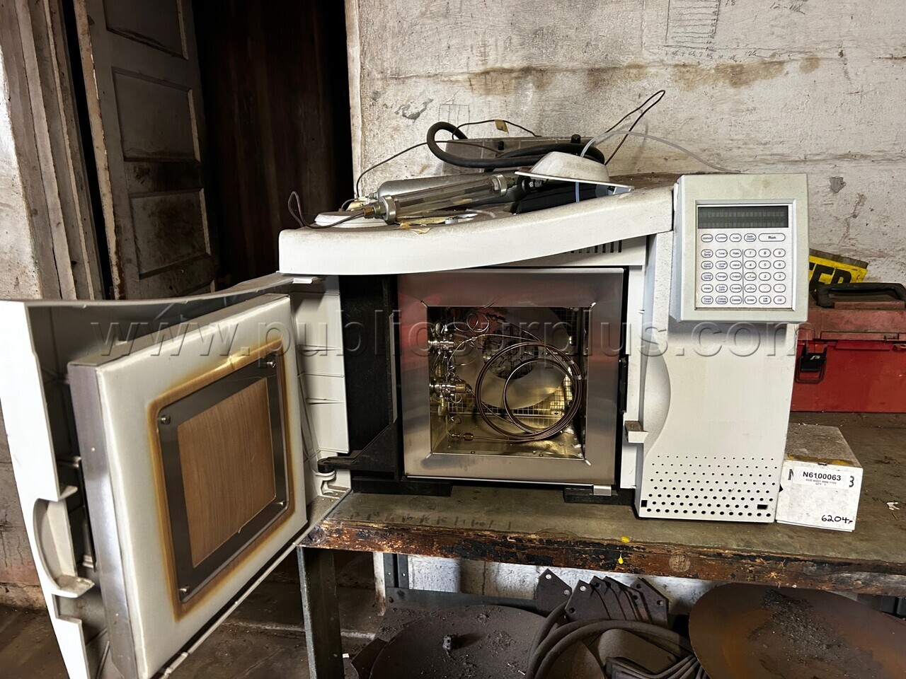 Gas Chromatograph, Perkin Elmer Clarus 480 (282051) [Ona, Florida] DD — photo 1