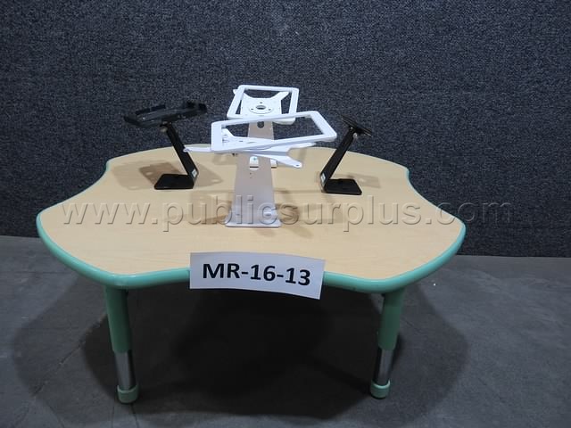 TABLE ~ MR-16-13 — photo 1