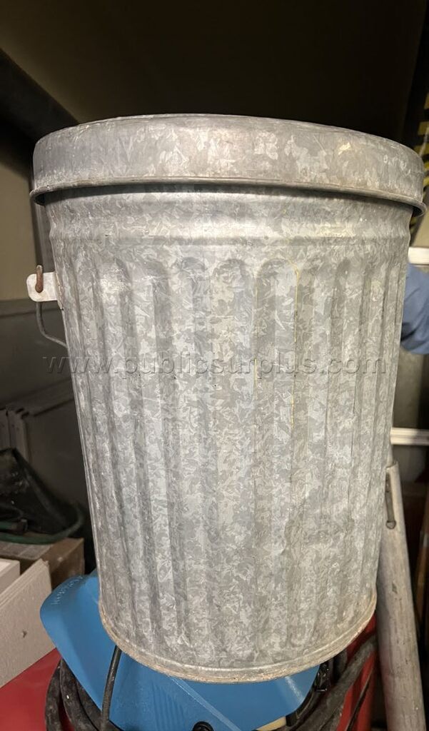 Galvanized Steel Trash Can with Lid (Heavy Duty) — photo 1