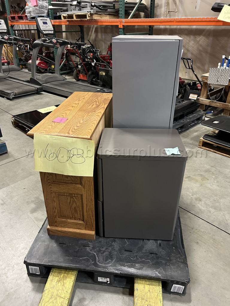 Lot 608	Book Shelf  Upper Cabinet File cabinet — photo 1