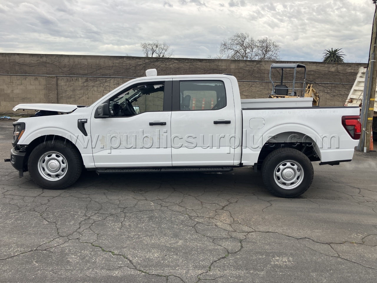 2024 Ford F150 1/2 truck - 32469 — photo 1