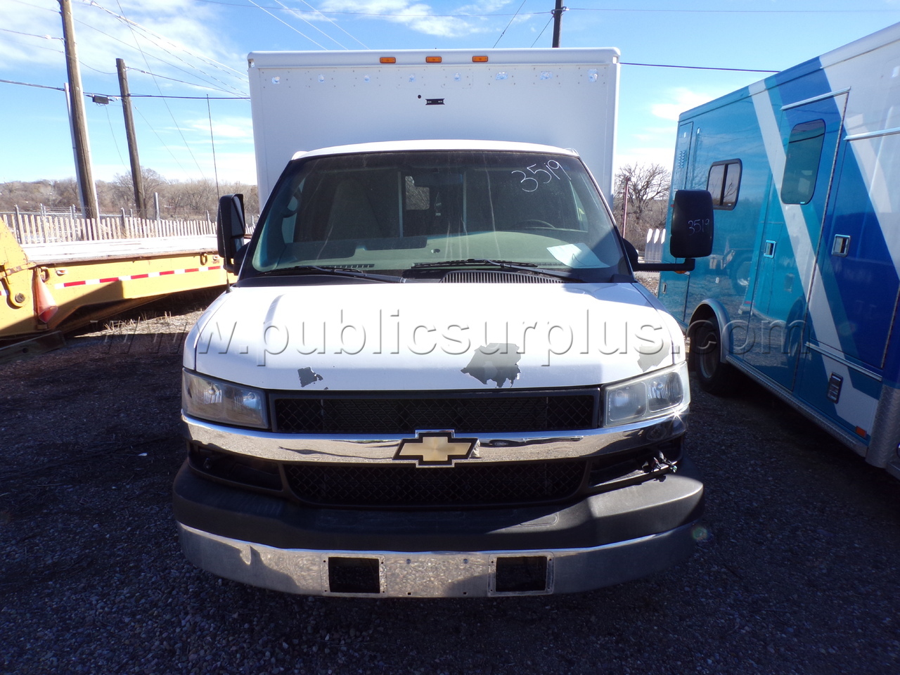 2012 CHEVROLET EXPRESS G4500 — photo 1