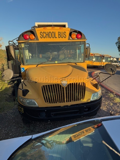 2005 International Sped Bus — photo 1