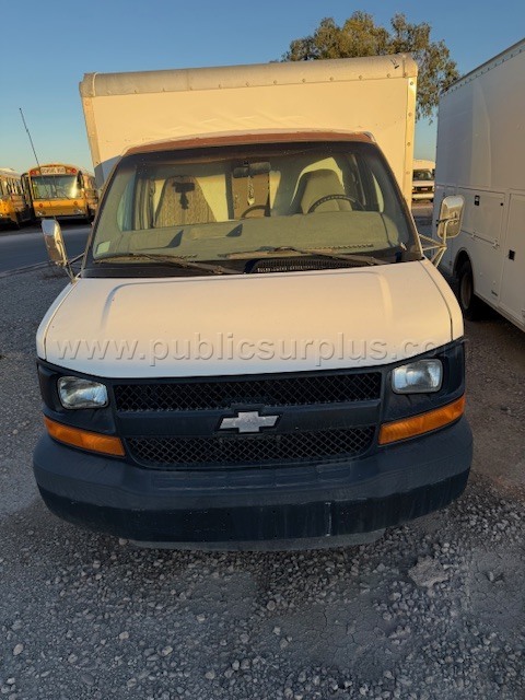 2003 Chevy Express 1 Ton — photo 1