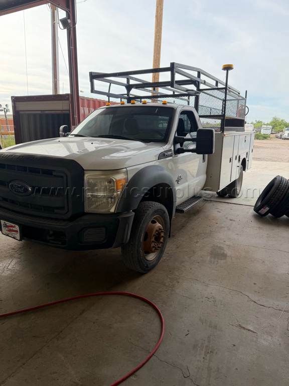 2015 Ford F550 2WD 15177 — photo 1
