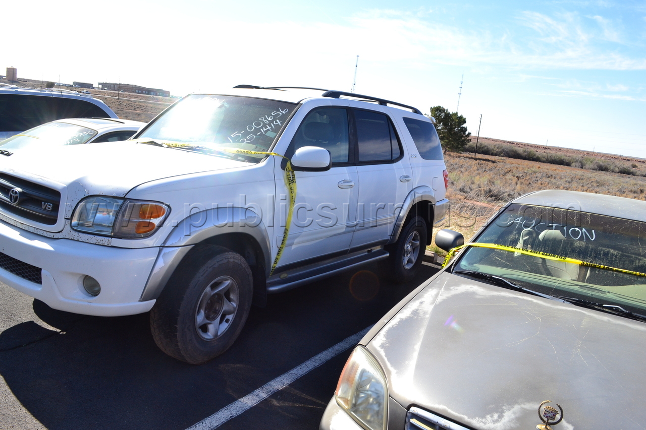2002 Toyota Sequoia 2WD — photo 1