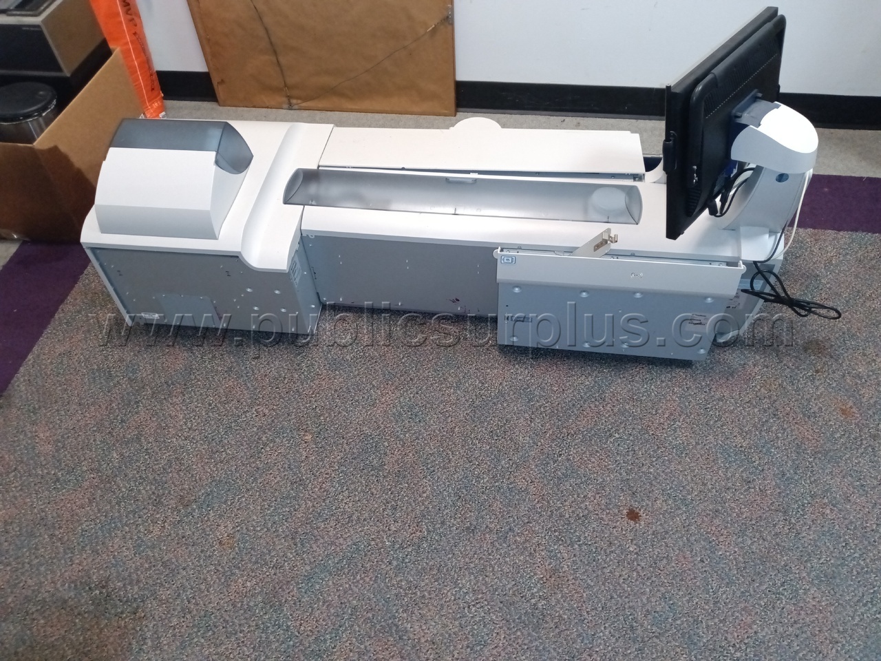 Pitney Bowes mail machine — photo 1