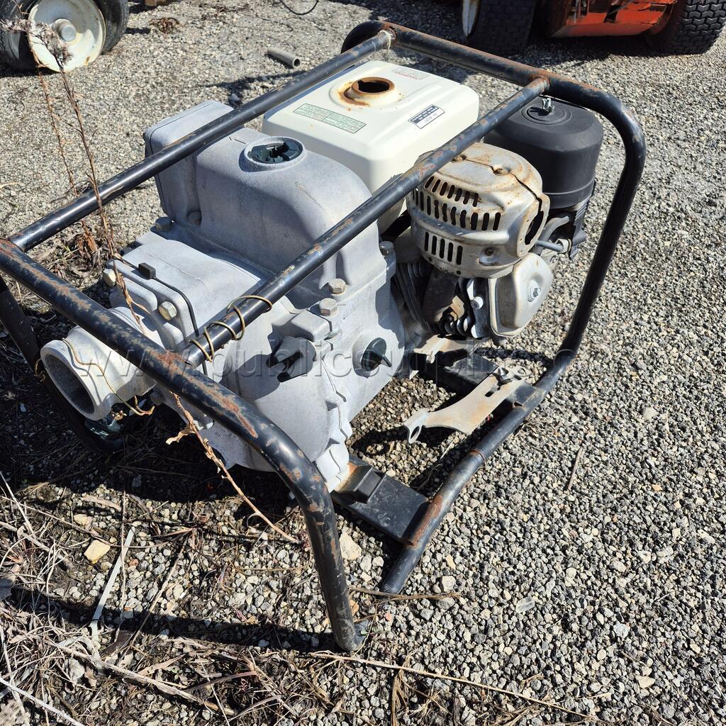 ONE HONDA GX240 PUMP (USED) — photo 1