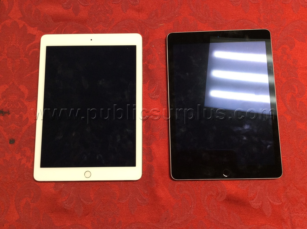 LOT OF (2) APPLE IPADS - SOLD AS IS - 419 — photo 1