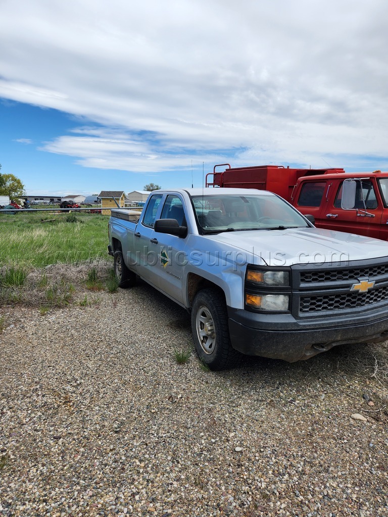 2014 Chev 1500 Ext Cab — photo 1