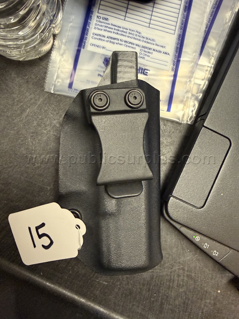 HOLSTER — photo 1