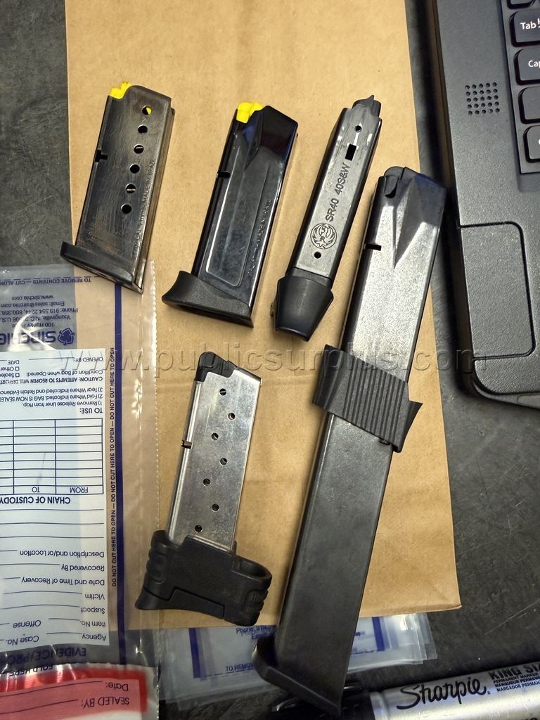 LOT OF FIVE MAGAZINES. VARIOUS CAL./MAKE — photo 1