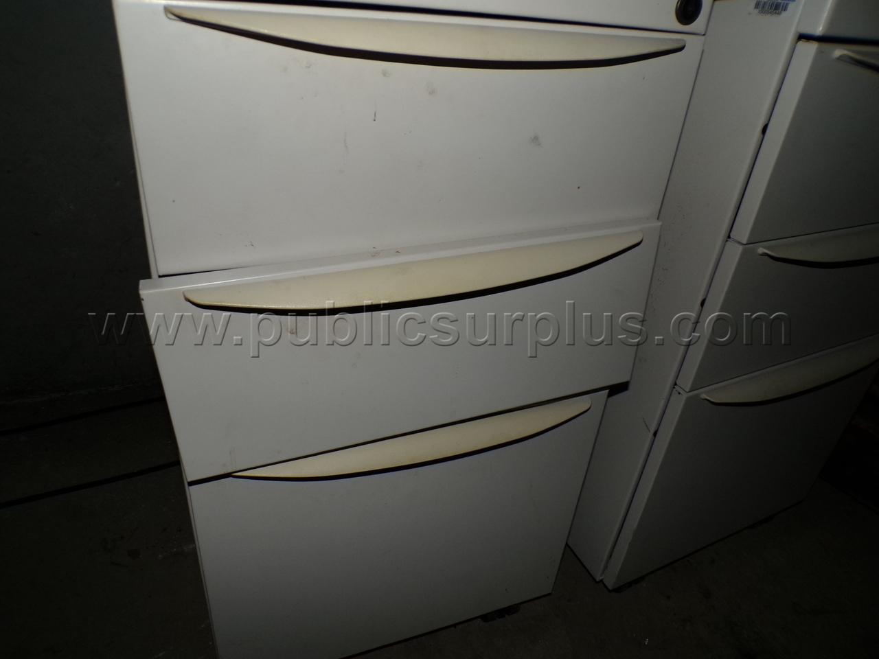 Metal Pedestals — photo 1