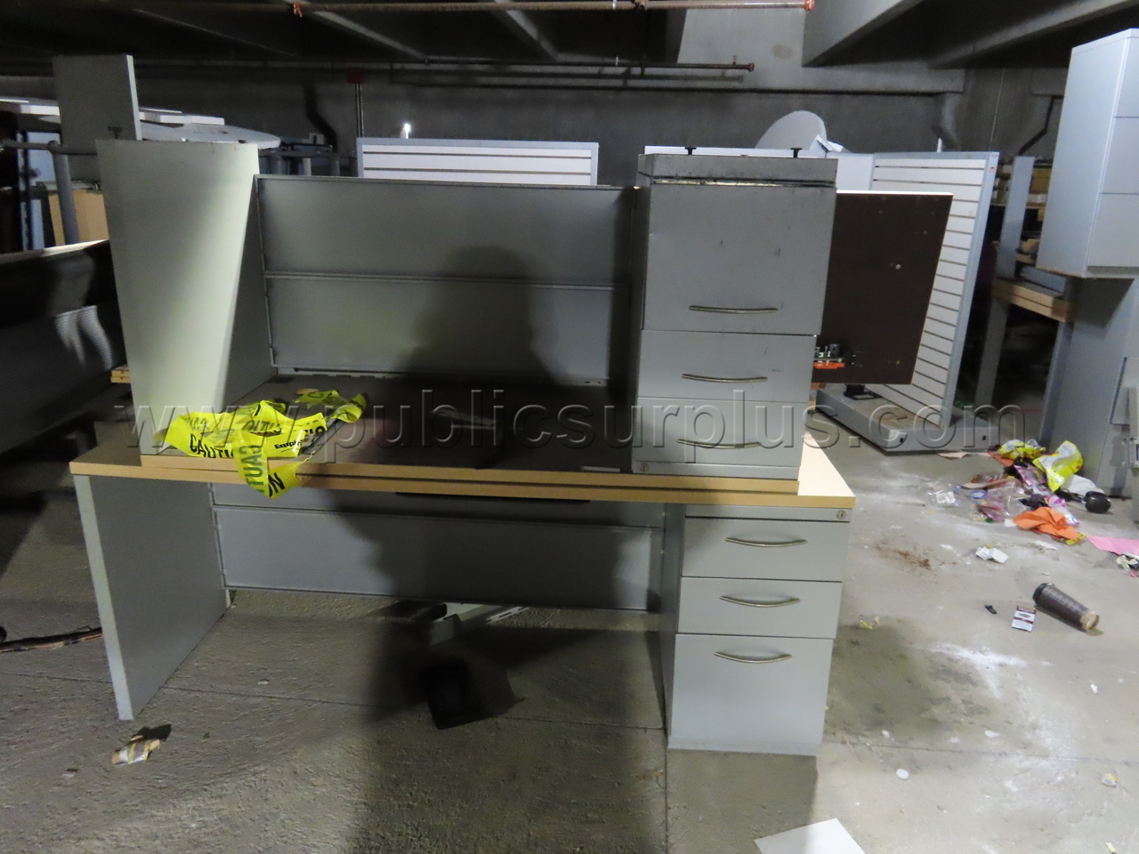 Wood Desk — photo 1