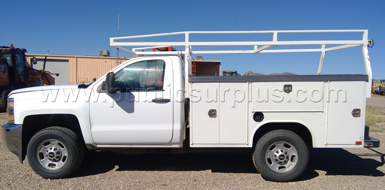 2015 Chevrolet C2500 Utility Box — photo 1