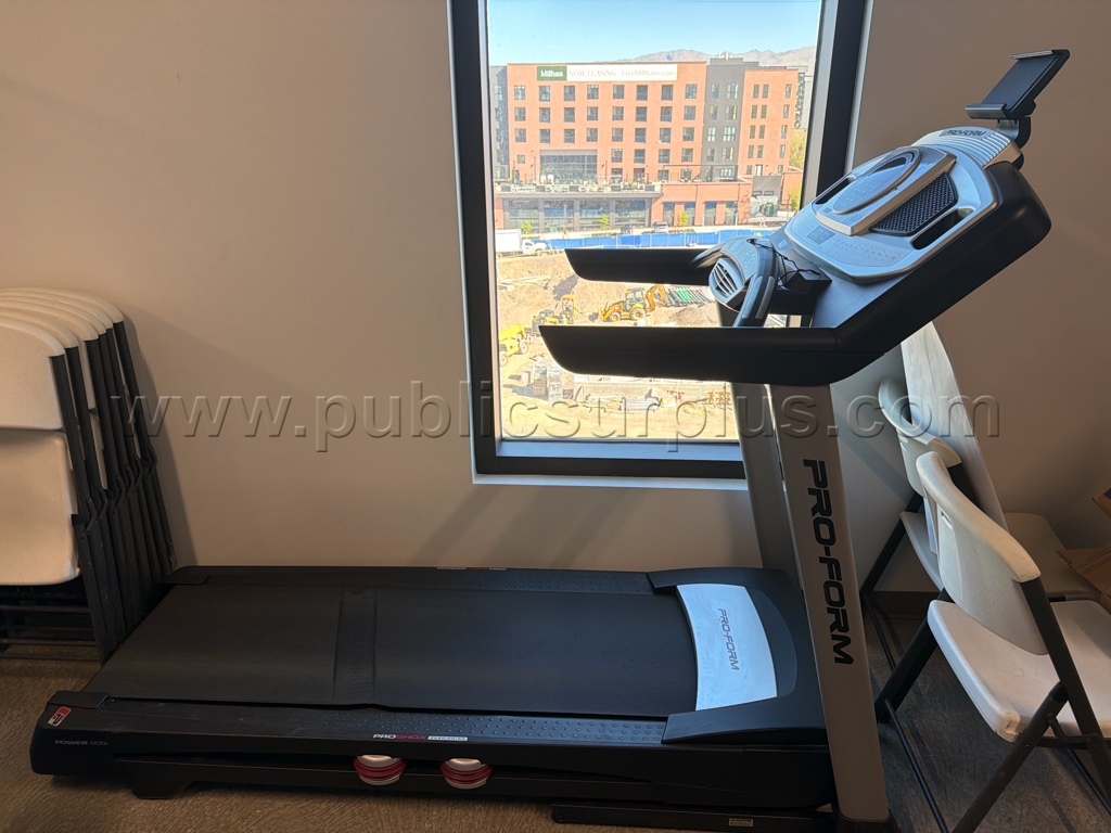 Pro-Form Treadmill — photo 1