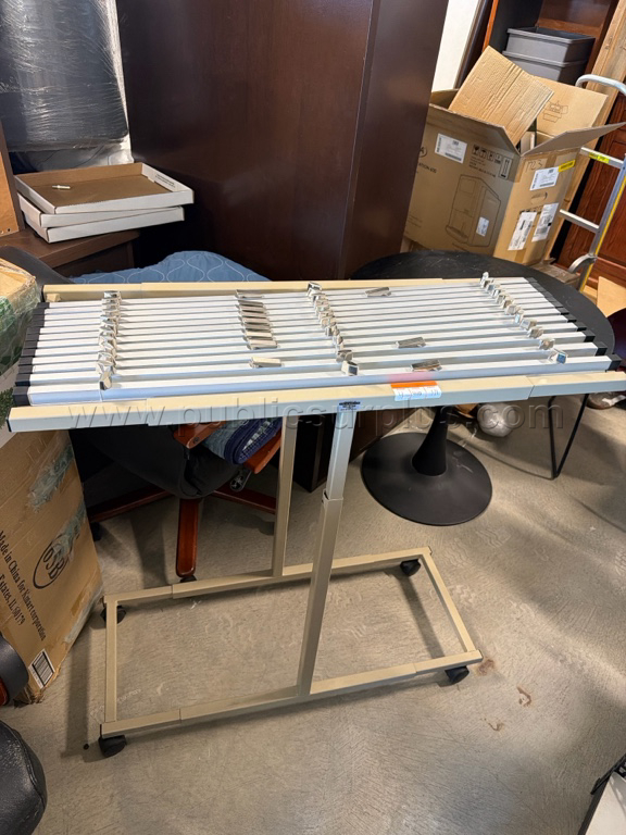 Plans Holder — photo 1