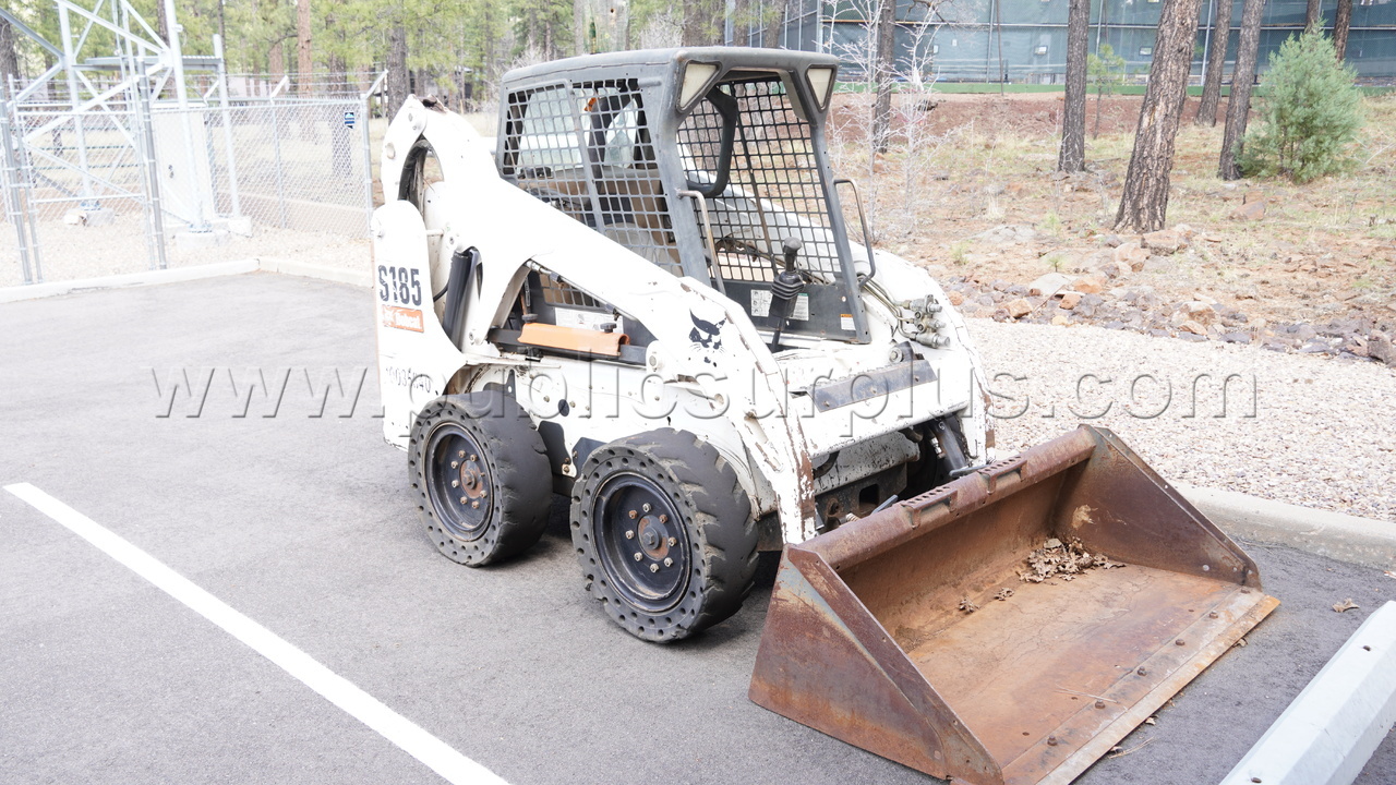 Bobcat S185 — photo 1