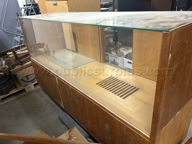 Display Case — photo 1