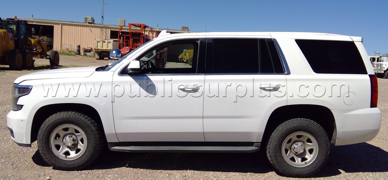 2017 Chevrolet Tahoe 4WD — photo 1