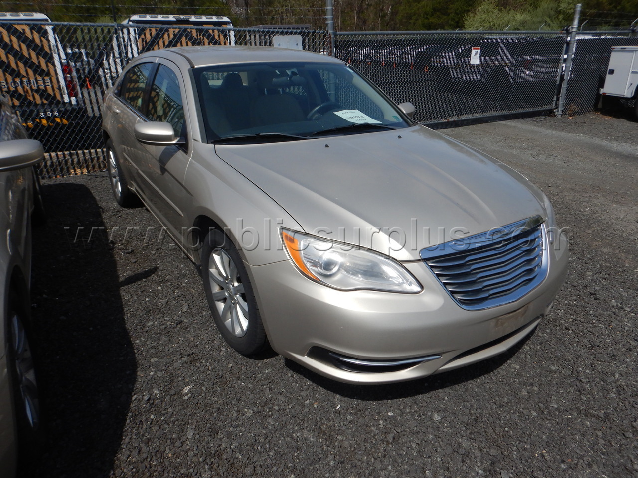 2013 CHRYSLER 200 TOURING FWD — photo 1