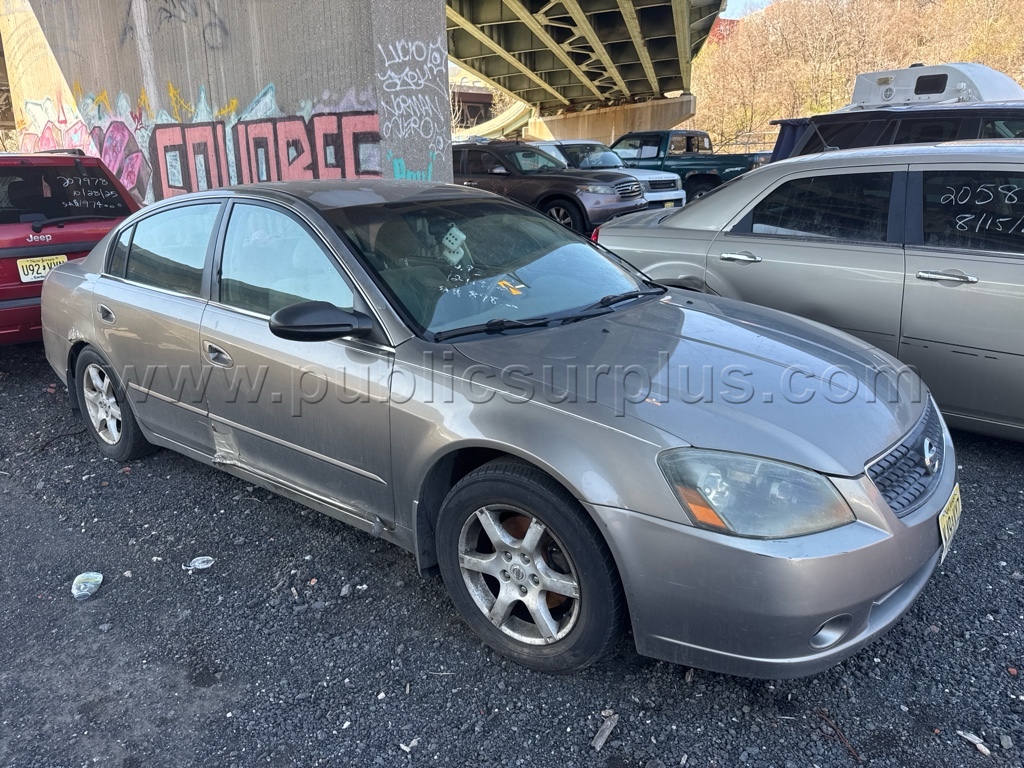 2005 Nissan Altima — photo 1