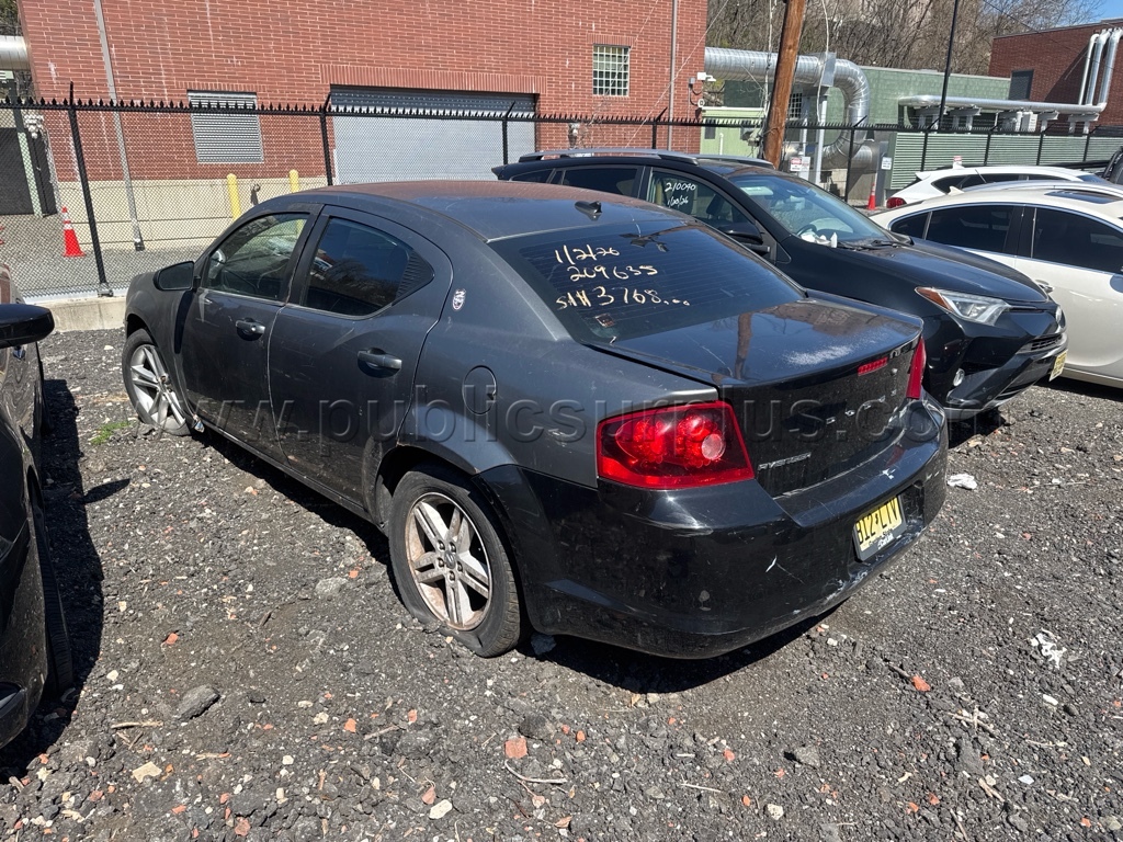 2013 Dodge Avenger — photo 1