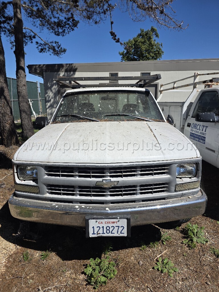 1996 Chevrolet Cheyenne C/K2500 Standard Cab Utility Truck — photo 1