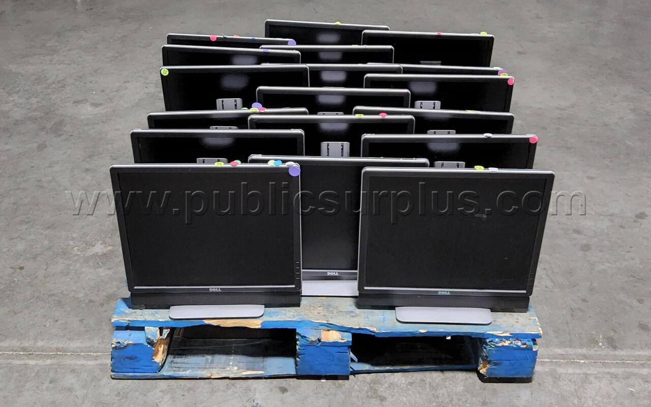 LOT OF 18 DELL 19" MONITORS — photo 1