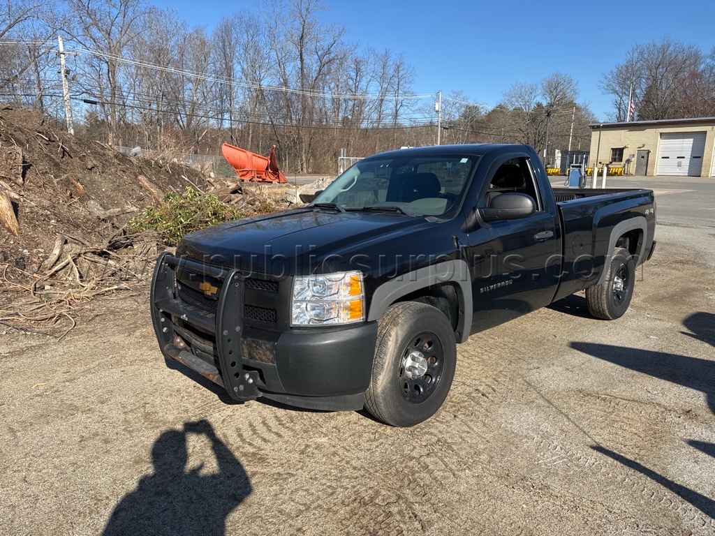 2013 Chevrolet Silverado — photo 1