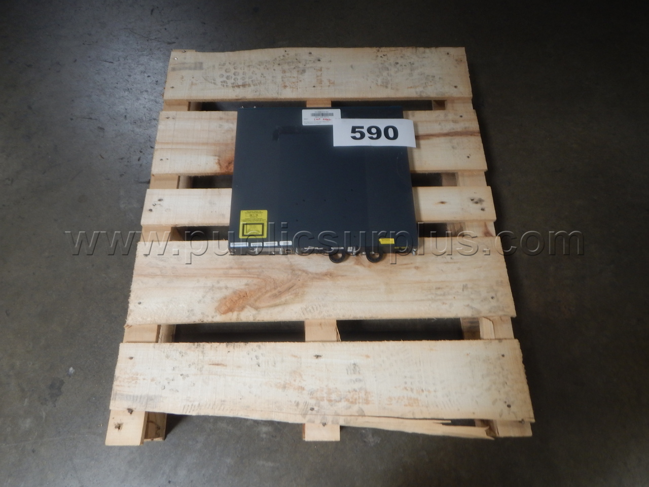 Lot 590 - (1) Cisco Catalyst 3650 E Series — photo 1