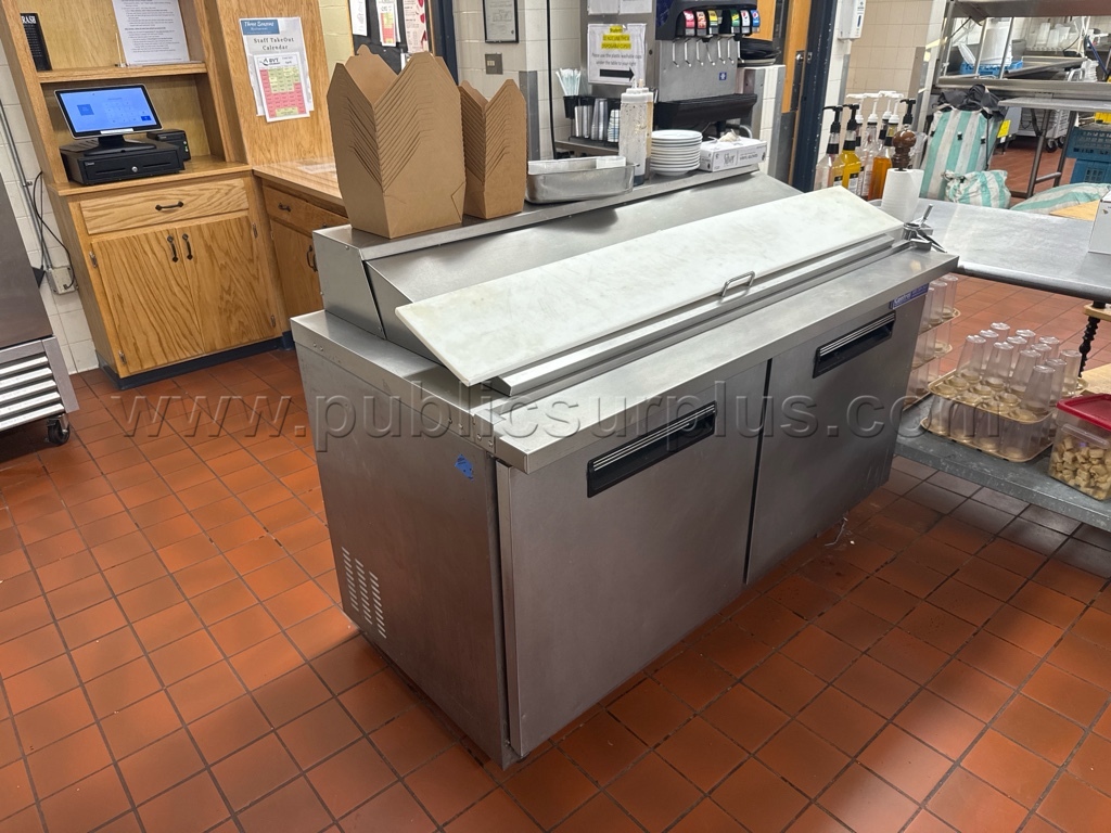 Central Salad Prep Fridge - Lot B — photo 1