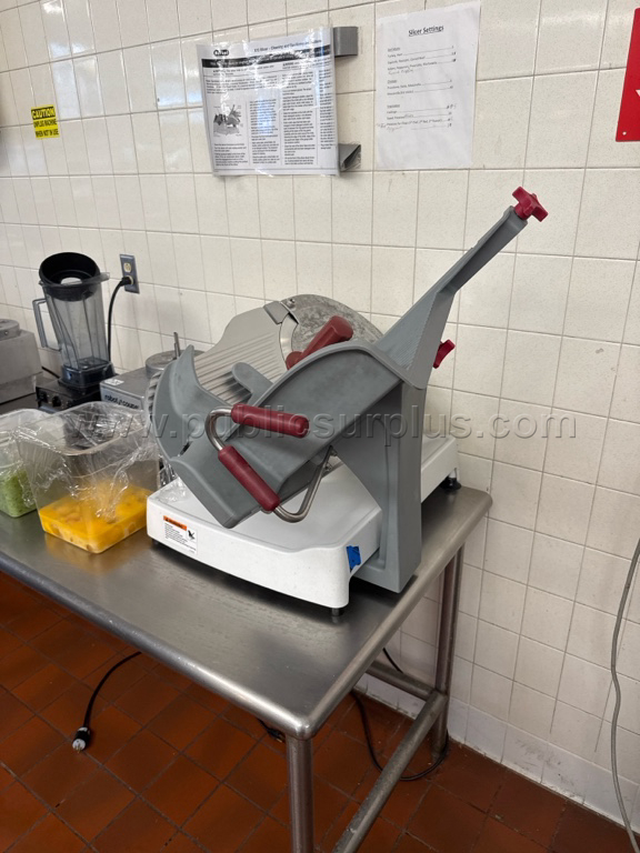Commercial Berkel Deli Slicer - Lot DD — photo 1