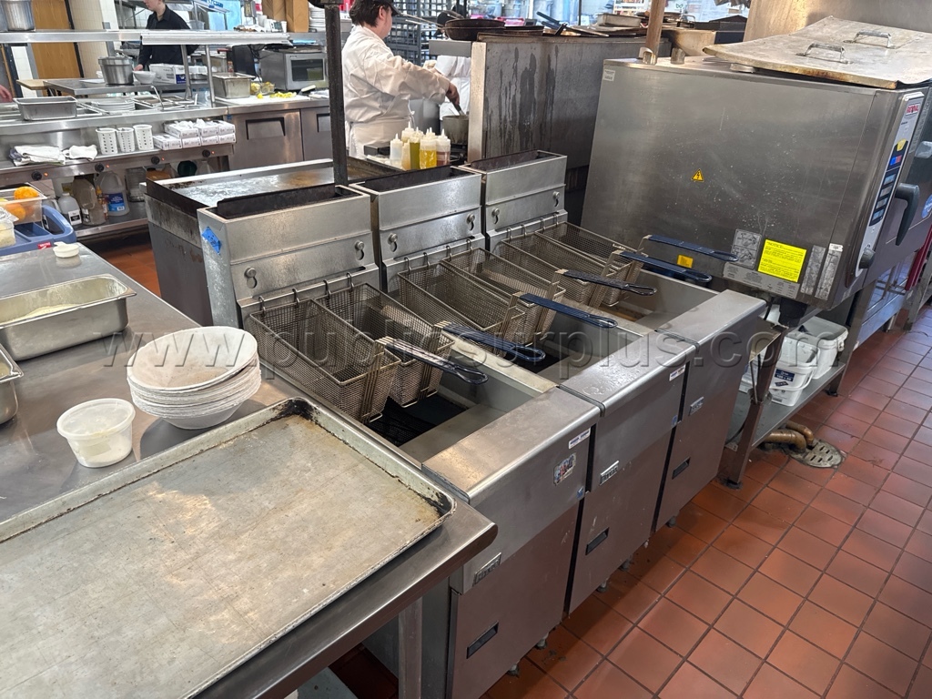Pitco Fryer - Lot MM — photo 1