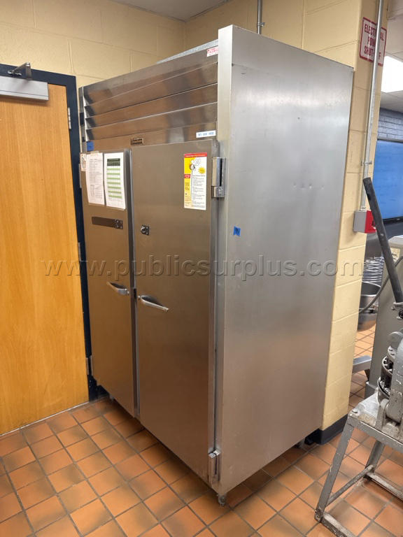 Traulsen Fridge - Lot 5 — photo 1