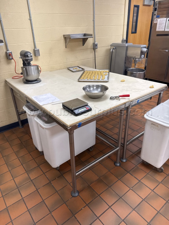 2 Kitchen Prep Tables - Lot 13 — photo 1
